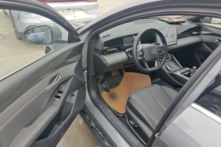 Used BYD Qin L 2025 EV 545KM Beyond Version
