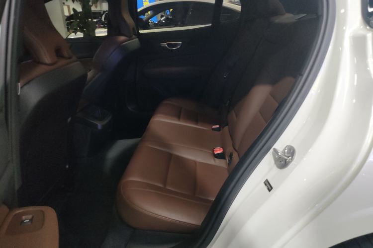 Used Volvo S60 2022 B4 Zhiyi Luxury Edition