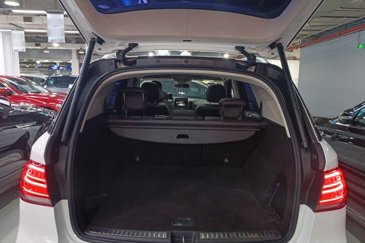 Used Mercedes-Benz GLE 2017 GLE 320 4MATIC Luxury Model