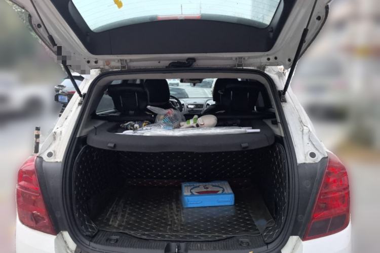 Used Chevrolet Trax 2016 1.4T Manual Two-Wheel Drive Comfort Version with Sunroof