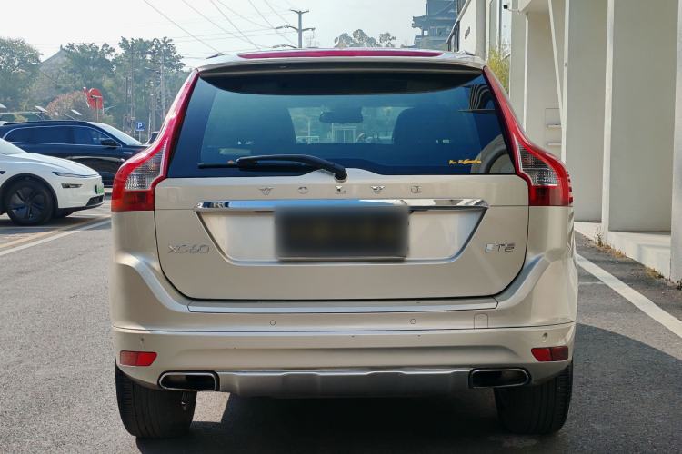 Used Volvo XC60 2017 T5 Smart Upgrade Edition