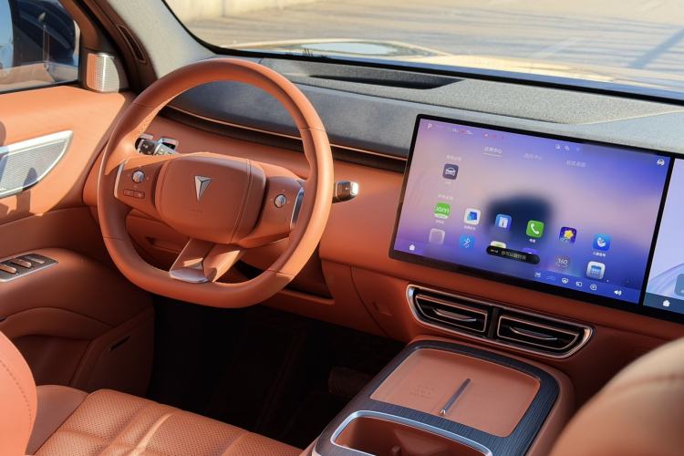 Used  S09 2025 Rear-Drive Ultra+
