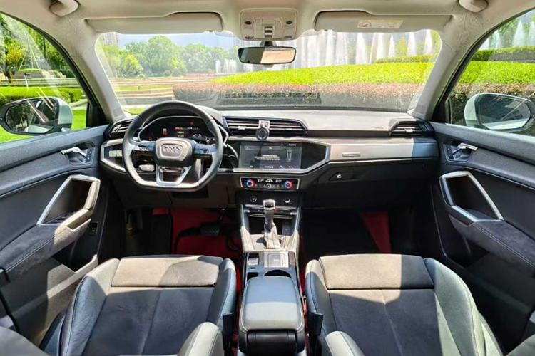 Used Audi Q3 2022 35 TFSI Fashion Dynamic Model
