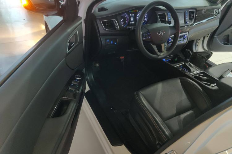 Used Hyundai Mistra 2016 1.6T Automatic Smart GLS
