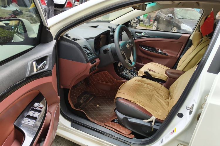 Used BYD Surui 2015 1.5L Automatic Luxury Model
