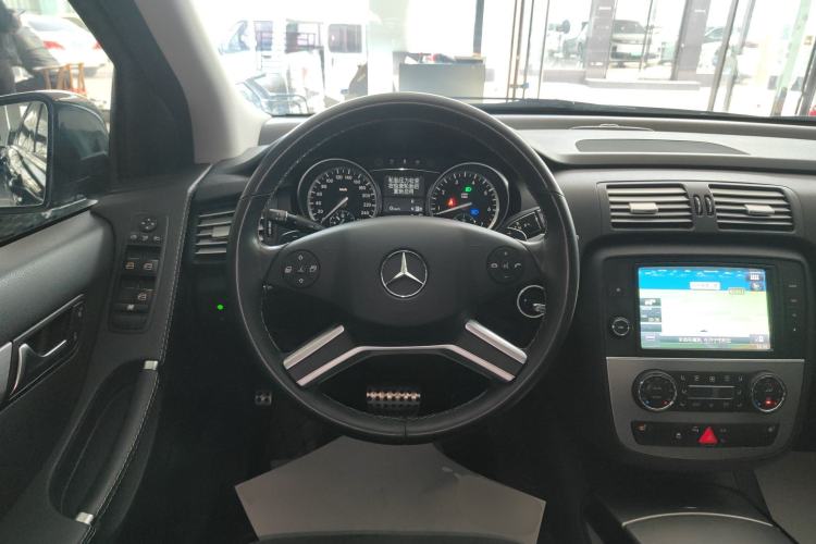 Used Mercedes-Benz R-Class 2014 R 320 4MATIC Business Model
