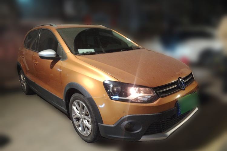 Used Volkswagen Polo 2016 1.6L Cross Polo Automatic
