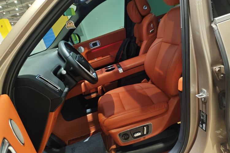 Used Li Auto L8 2023 Pro Model
