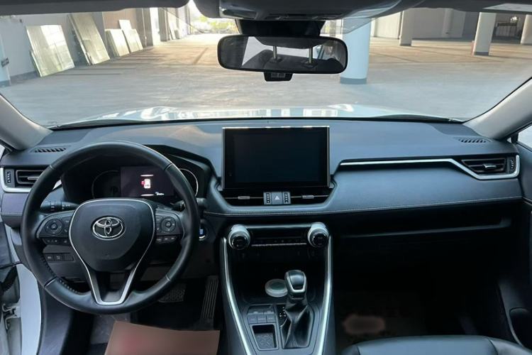 Used Toyota RAV4 2021 2.0L CVT Two-Wheel Drive Fashion PLUS Edition