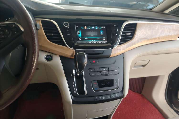 Used Buick GL8 2018 ES 28T Comfort Model China VI Standard
