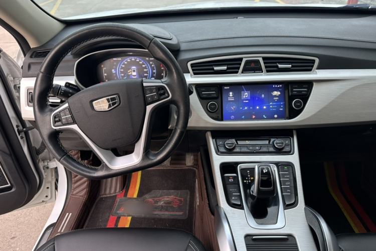 Used Geely Auto Emgrand X7 Sport 2020 1.8TD DCT Two-Wheel Drive Smart Connect 4G-Enabled Version
