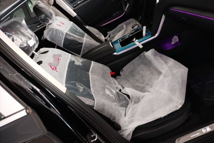 Used Hongqi HS7 PHEV 
