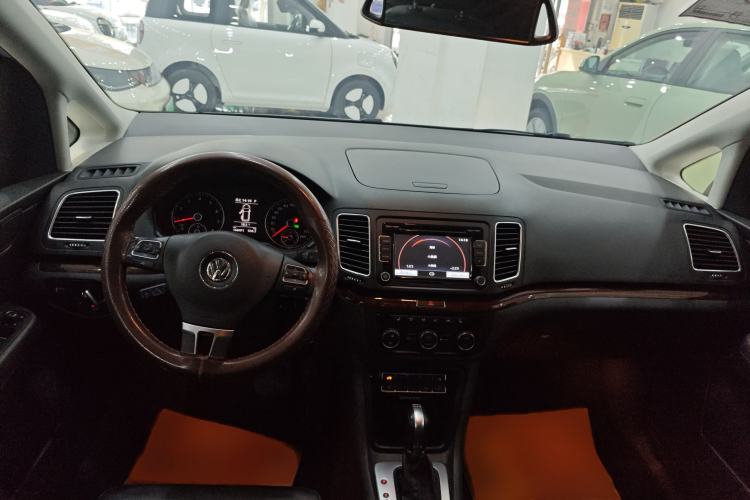 Used Volkswagen Sharan 2014 2.0 TSI Comfort Model
