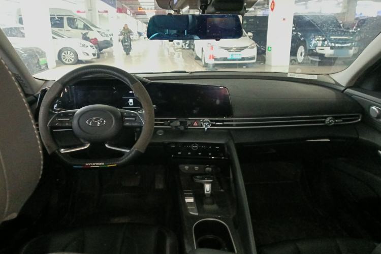 Used Hyundai Elantra 2021 1.5L CVT LUX Prestige Edition