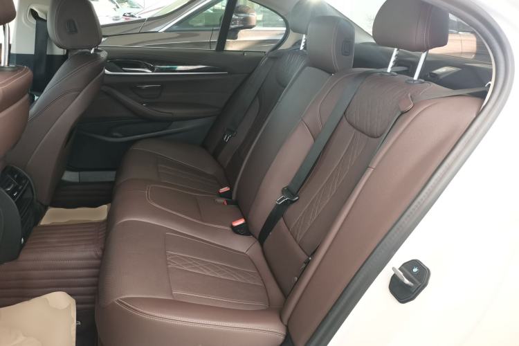 Used BMW 5 Series 2021 525Li Luxury Package
