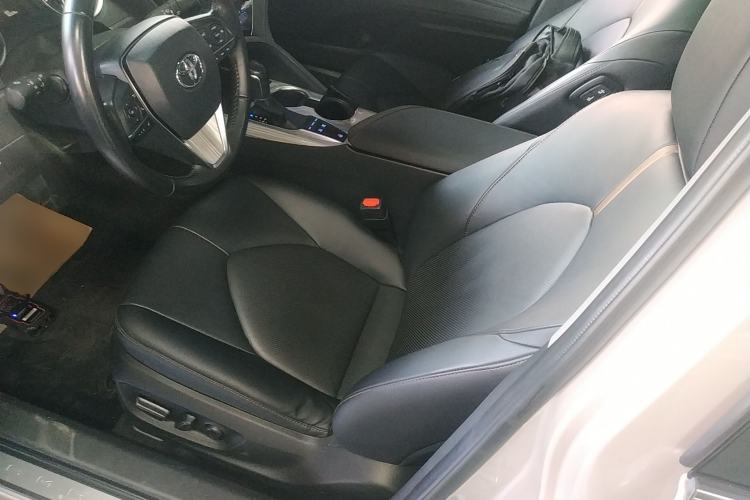 Used Toyota Camry 2019 Dual-Engine 2.5 HG Luxury Edition China VI Standard