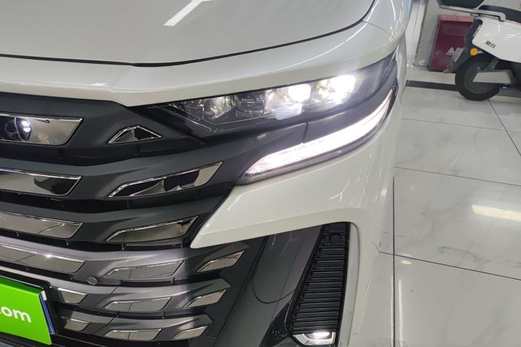 Used Toyota Vellfire 2024 Crown Dual-Engine 2.5L Supreme Executive Edition