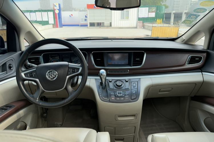 Used Buick GL8 2014 3.0L GT Luxury Business Haoya Edition
