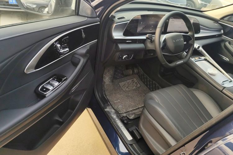 Used  Lingyun 2025 300T Two-Wheel-Drive King's Edition
