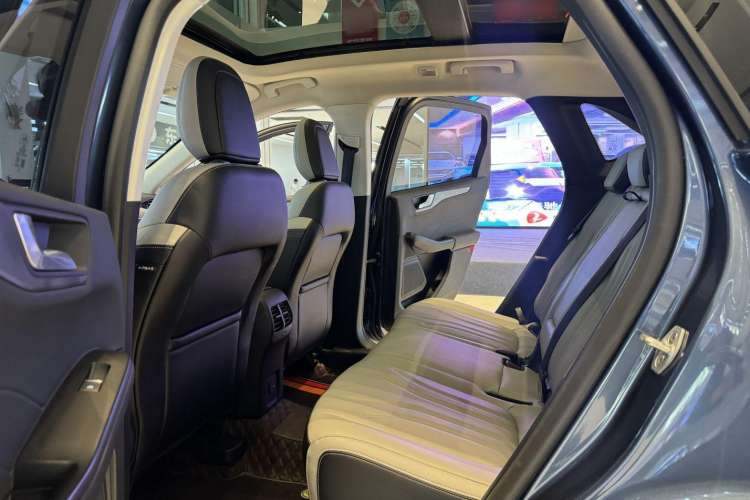 Used Ford Escape 2020 EcoBoost 245 Two-Wheel-Drive Comfort Edition
