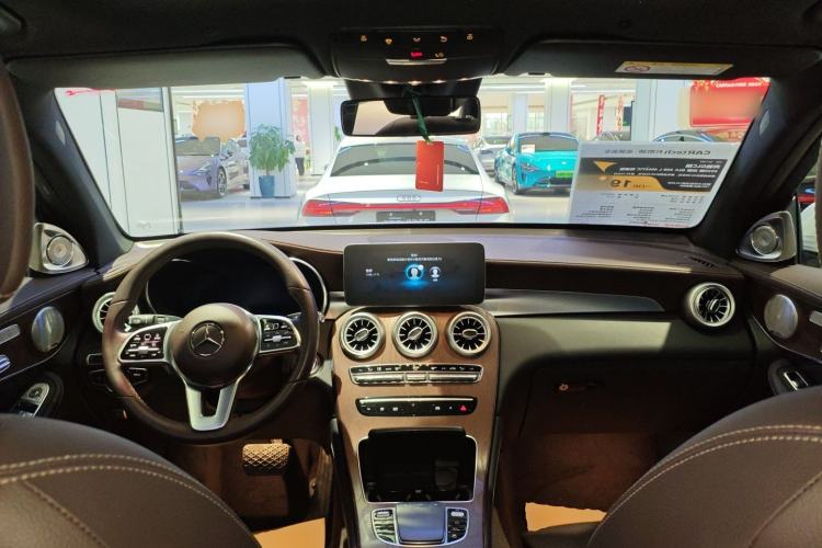 Used Mercedes-Benz GLC 2020 Facelift GLC 300 L 4MATIC Dynamic Edition
