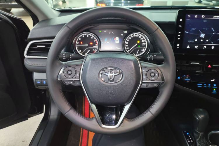 Used Toyota Camry 2023 2.0G Luxury Edition