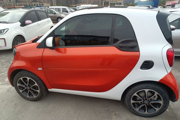 Used  fortwo 2015 1.0L 52 kW Hardtop Passion Edition
