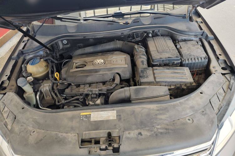 Used Volkswagen Magotan 2015 1.8TSI Advanced Model
