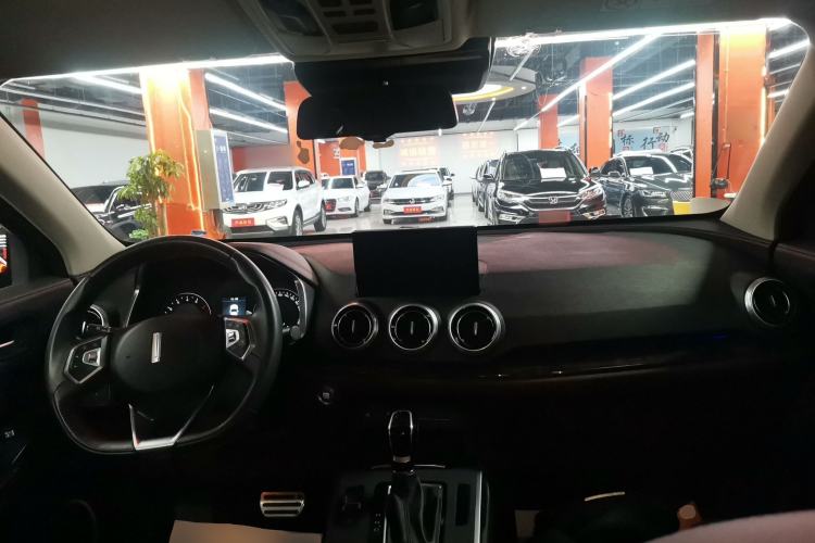 Used Wey VV5 2019 Upgraded Model 2.0T Two-Wheel Drive Ultra-Luxury Version China V Standard