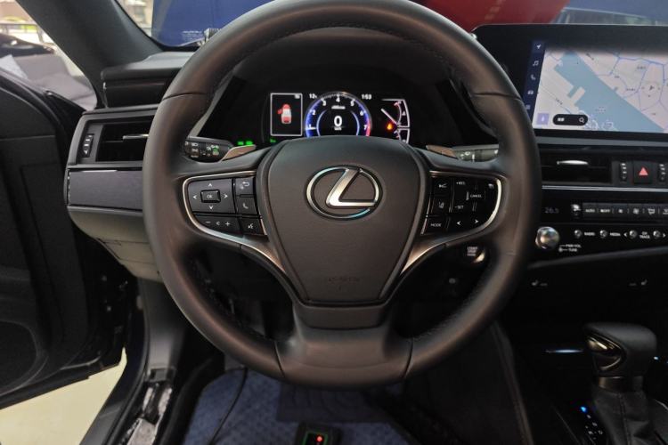 Used Lexus ES 2022 200 Excellence Edition
