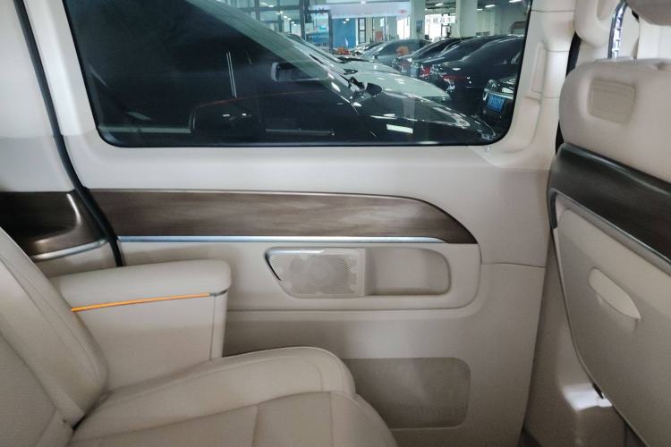 Used Mercedes-Benz V-Class 2020 V 260 L Long-wheelbase Luxury Edition
