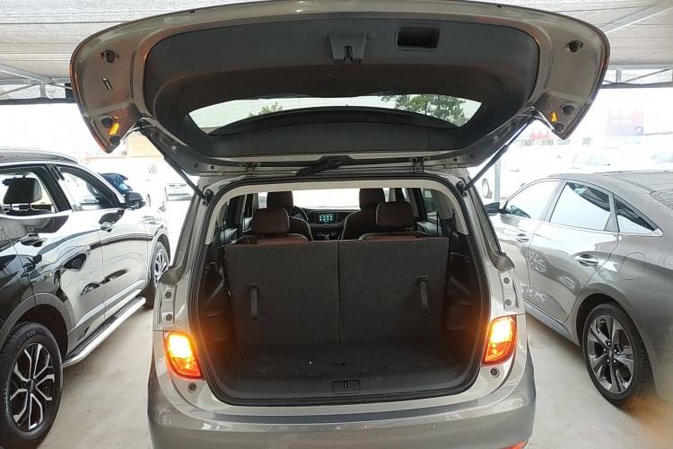 Used Buick GL6 2019 18T 6-Seater Connected Luxury Version China V Standard
