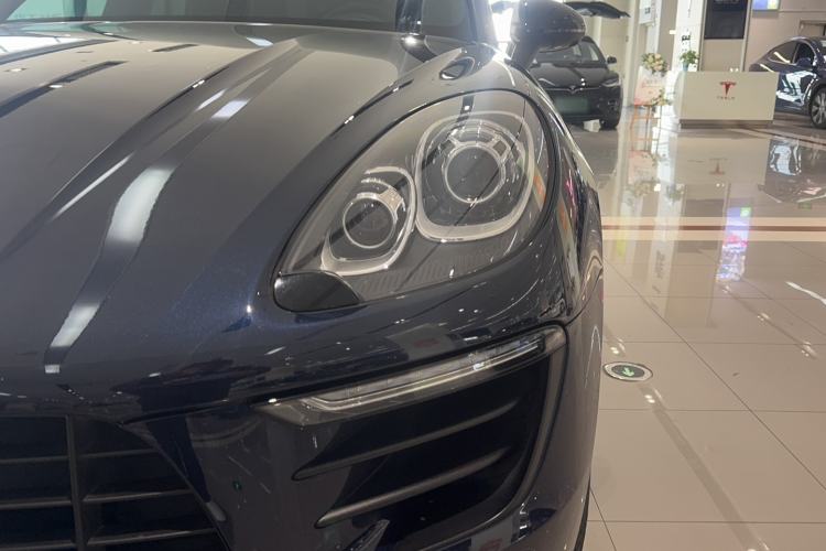 Used Porsche Macan 2017 Macan 2.0T
