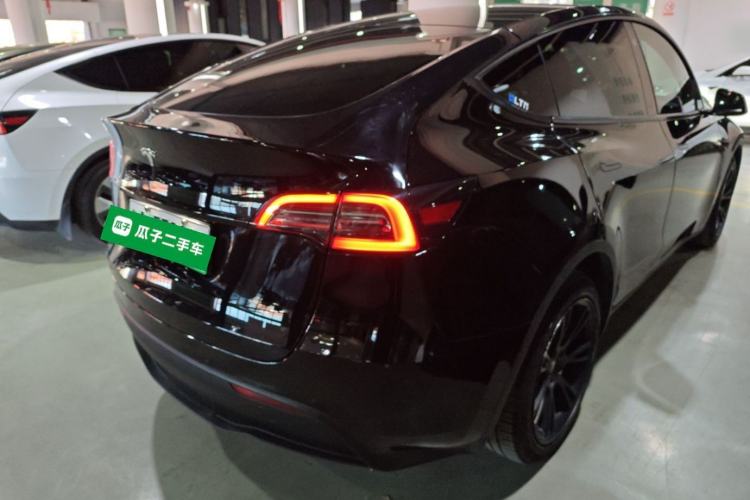 Used Tesla Model Y 2021 Long-Range All-Wheel-Drive Version
