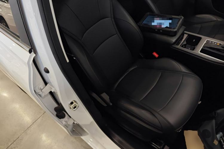 Used Roewe i5 2023 1.5L CVT Luxury Edition
