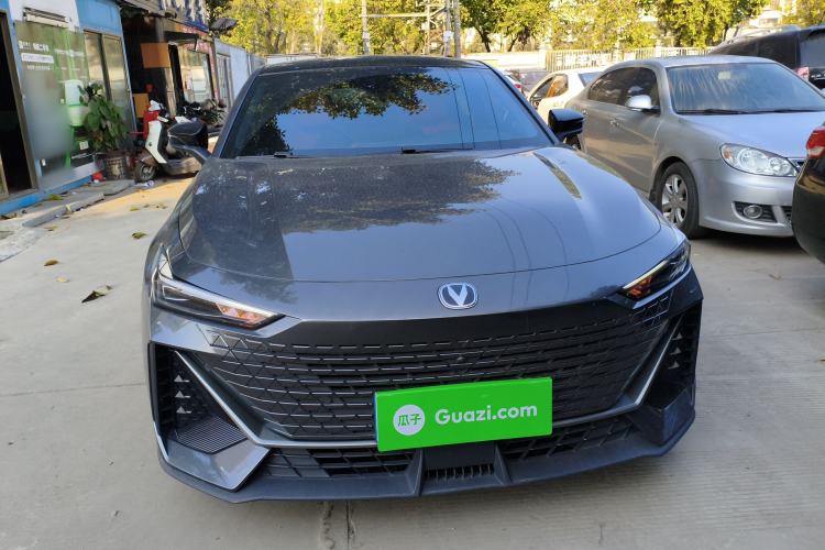 Used Changan UNI-V 2022 1.5T Prestige Version