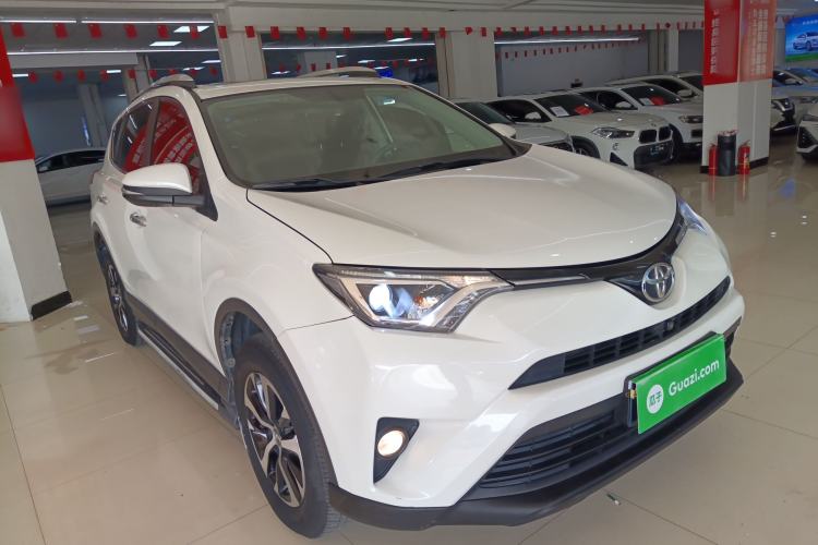 Used Toyota RAV4 2019 2.0L CVT Two-Wheel Drive Pioneer Edition China V Standard
