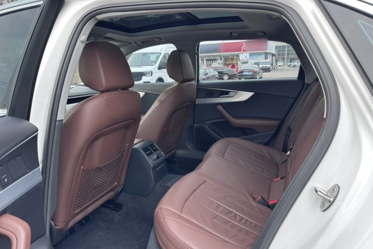 Used Audi A4L 2019 40 TFSI Fashion Version China V
