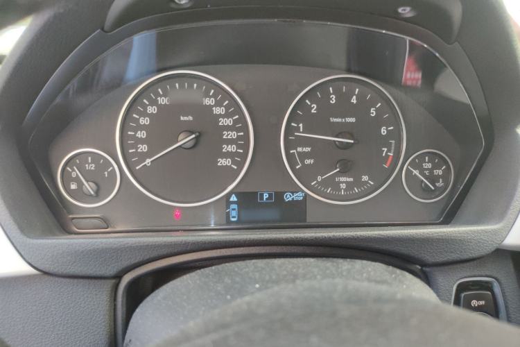 Used BMW 3 Series 2016 320i Fashion Model
