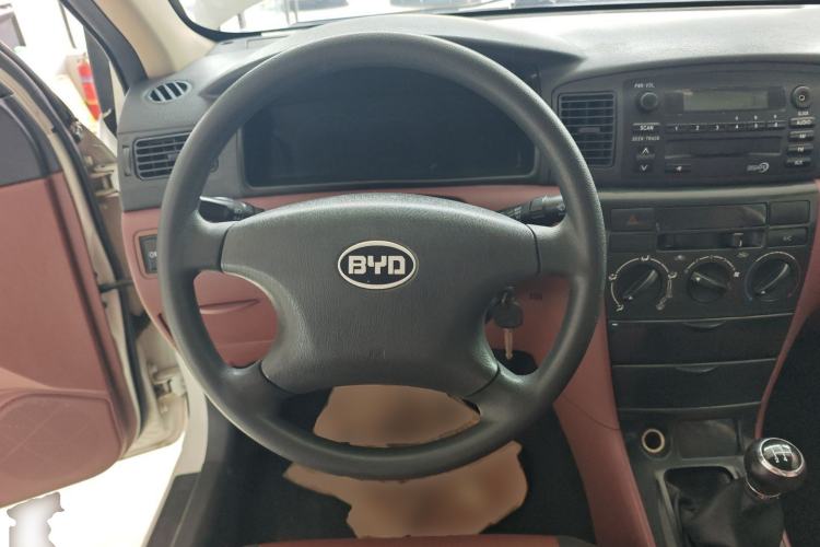 Used BYD F3 2012 Energy-Saving Edition 1.5L Manual Comfort Model
