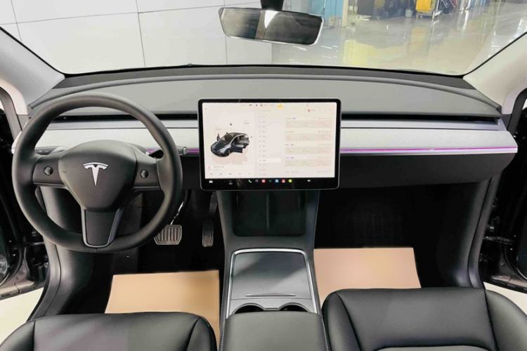 Used Tesla Model Y 2024 Rear-Wheel-Drive Version
