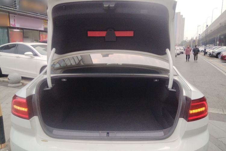 Used Volkswagen Magotan 2018 330TSI DSG Advanced Model
