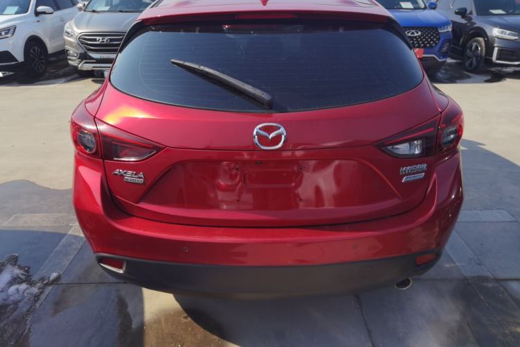 Used Mazda Mazda 3 Axela 2016 Hatchback 1.5L Automatic Luxury Model