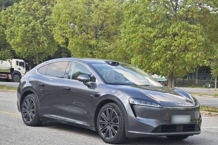 Used Hima Luxeed R7 2024 All-Electric 667 km Max
