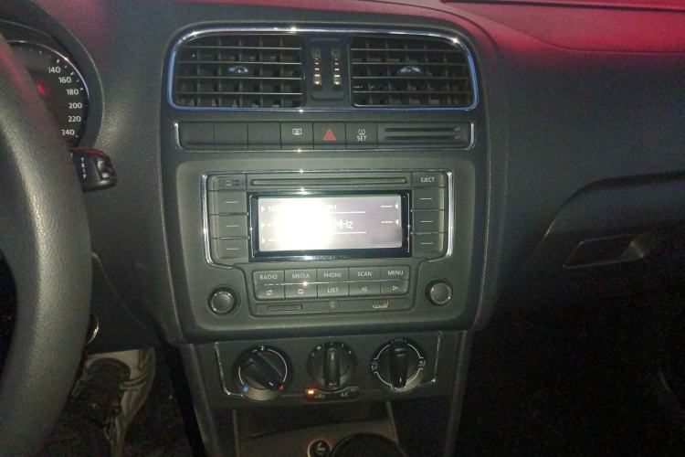 Used Volkswagen Polo 2014 1.4L Automatic Comfort Edition
