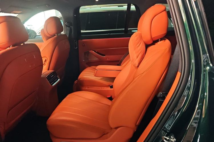 Used Hima AITO M8 2025 Extended-Range Ultra Version 53.4 kWh 6-Seater Edition