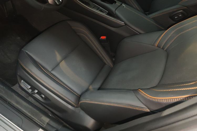 Used Toyota Avalon 2024 2.0L Luxury Edition
