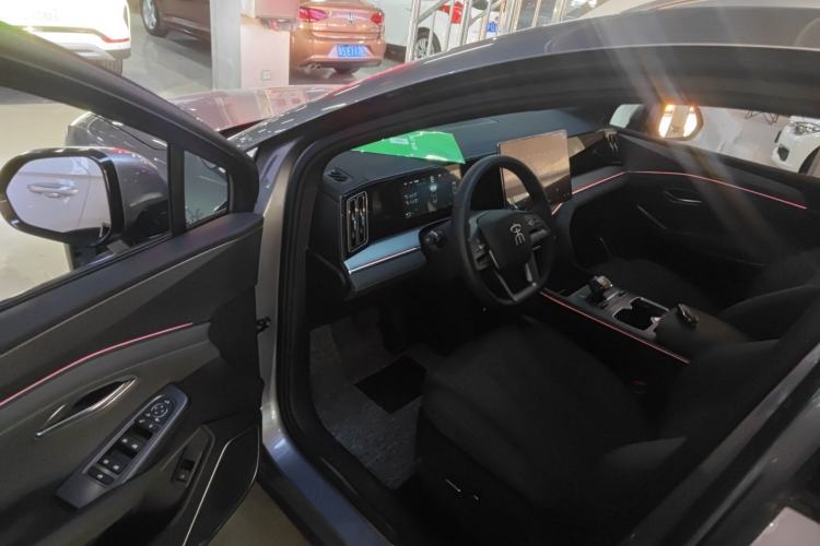 Used BYD Song L DM-i 2025 Intelligent Driving Version 160 km Excellence Edition
