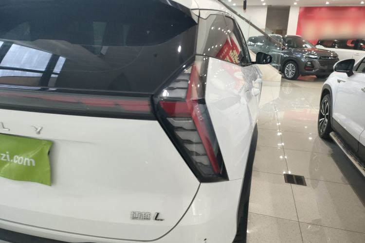 Used Geely Auto FX11 2023 1.5TD DCT Prestige Edition
