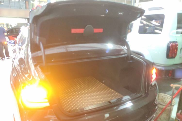 Used BMW 7 Series 2018 730Li Leading Model Excellence Package
